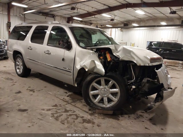 2010 GMC YUKON XL 1500 DENALI VIN: 1GKUKMEF4AR276330