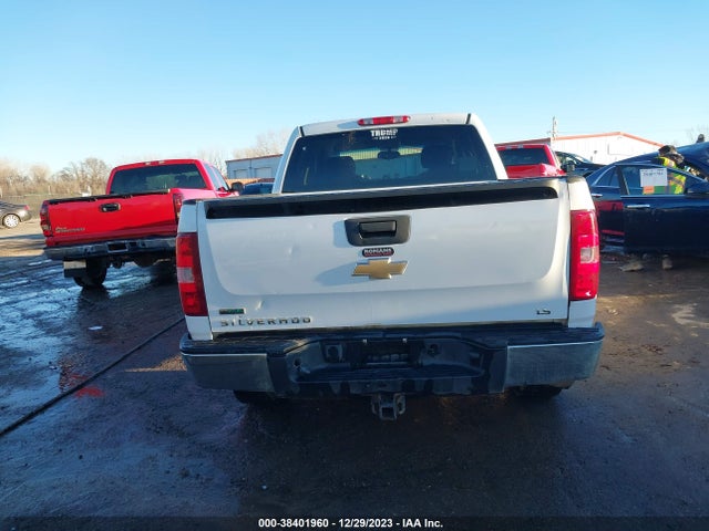 2011 CHEVROLET SILVERADO 1500 LS VIN: 3GCPCREA6BG259053