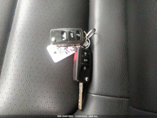 2017 VOLKSWAGEN TIGUAN WVGRV7AX5HK003694 Photo 10