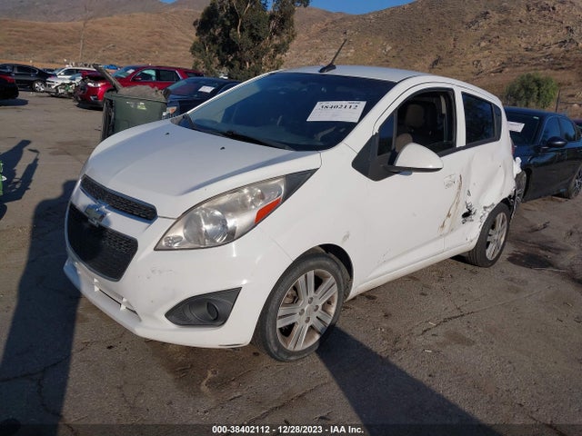 Chevrolet Spark 1lt Auto 2014 KL8CD6S98EC555180 Image 2