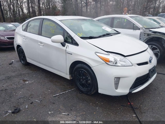 Toyota Prius Three 2015 JTDKN3DU7F0435728 Image 1