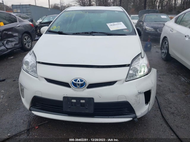 Toyota Prius Three 2015 JTDKN3DU7F0435728 Image 12