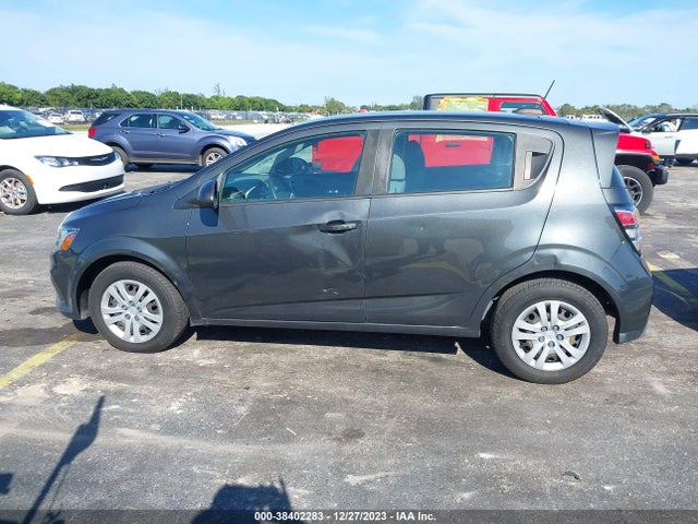 Chevrolet Sonic Fwd  1fl 5-door 2020 1G1JG6SB7L4114889 Image 14