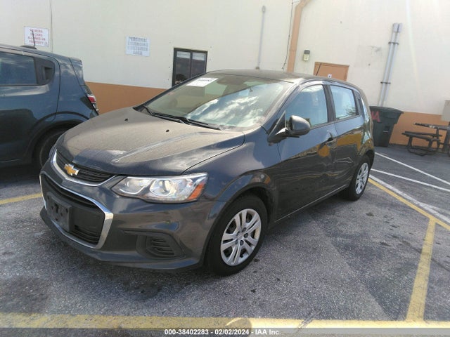 Chevrolet Sonic Fwd  1fl 5-door 2020 1G1JG6SB7L4114889 Image 2