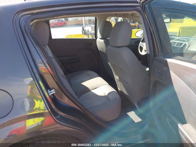 Chevrolet Sonic Fwd  1fl 5-door 2020 1G1JG6SB7L4114889 Image 8