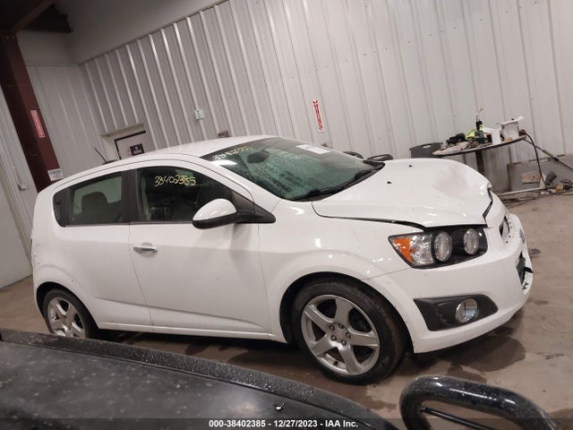 Chevrolet Sonic Ltz Auto 2015 1G1JE6SB7F4103711 Image 13