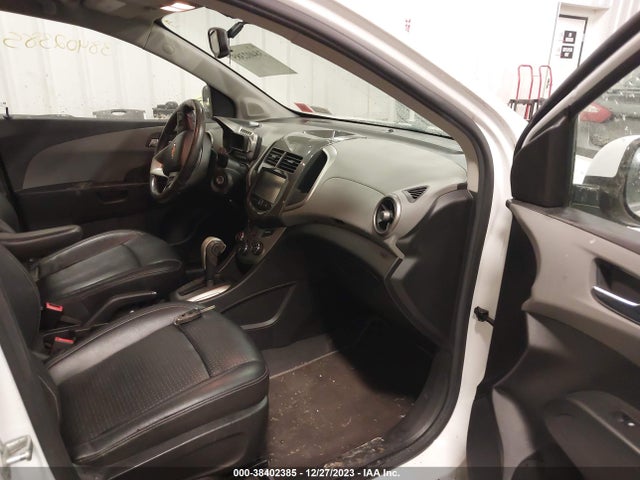 Chevrolet Sonic Ltz Auto 2015 1G1JE6SB7F4103711 Image 5