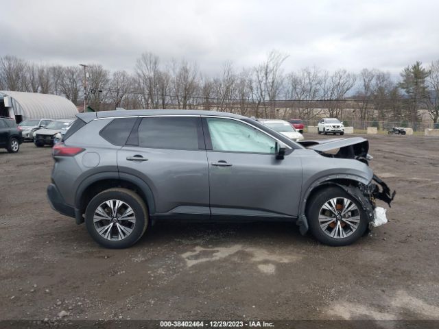 5N1AT3BB5MC749131 Nissan Rogue Sv Intelligent Awd