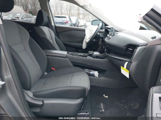 5N1AT3BB5MC749131 Nissan Rogue Sv Intelligent Awd