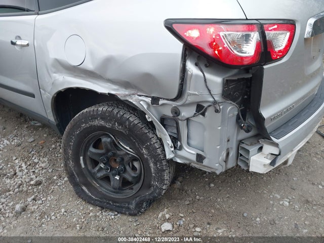 Chevrolet Traverse Ls 2017 1GNKRFED2HJ340440 Image 6