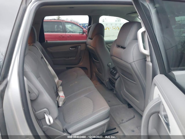 Chevrolet Traverse Ls 2017 1GNKRFED2HJ340440 Image 8