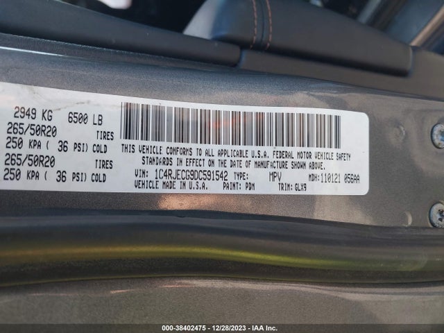 2013 JEEP GRAND CHEROKEE OVERLAND VIN: 1C4RJECG9DC591542