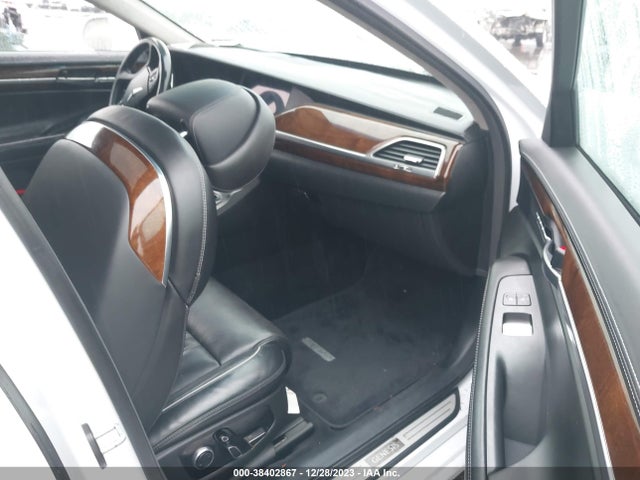 Genesis G90 5.0 Ultimate 2017 KMHG54JH0HU035469 Image 5