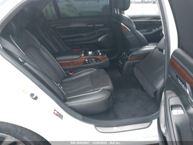 Genesis G90 5.0 Ultimate 2017 KMHG54JH0HU035469 Image 8