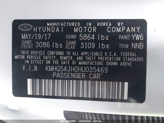 Genesis G90 5.0 Ultimate 2017 KMHG54JH0HU035469 Image 9