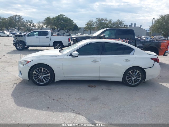 Infiniti Q50 3.0t Luxe 2018 JN1EV7AP1JM590251 Image 14