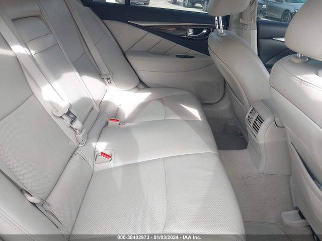 Infiniti Q50 3.0t Luxe 2018 JN1EV7AP1JM590251 Image 8