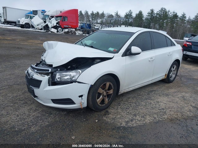 Chevrolet Cruze 1lt Auto 2014 1G1PC5SBXE7272094 Image 2