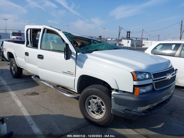 2005 CHEVROLET SILVERADO 2500HD LT VIN: 1GCHK23215F878093
