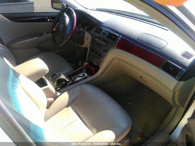 2002 LEXUS ES 300 BASE (A4) VIN: JTHBF30G720058212