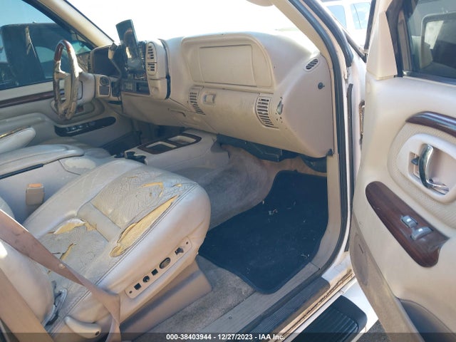 2000 CADILLAC ESCALADE STANDARD VIN: 1GYEK63R7YR198624