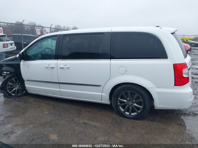 2C4RC1HG6GR158641 Chrysler Town & Country S