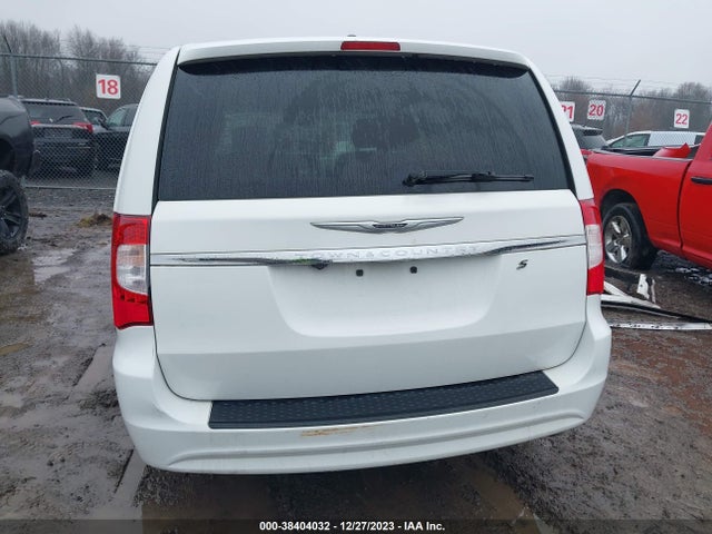 2C4RC1HG6GR158641 Chrysler Town & Country S
