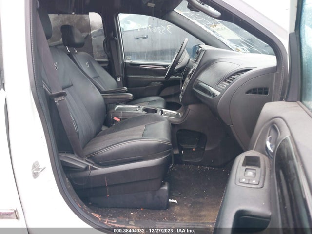 2C4RC1HG6GR158641 Chrysler Town & Country S