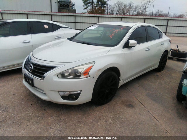 2014 NISSAN ALTIMA 2.5 SV VIN: 1N4AL3AP8EN211763