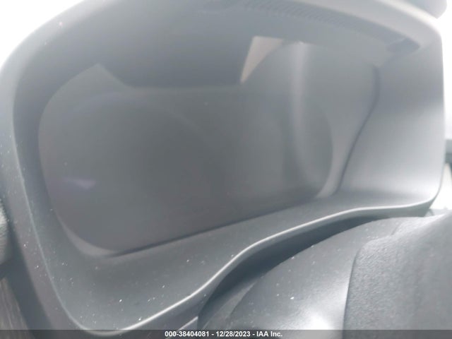 2023 VOLVO XC40 B5 PLUS BRIGHT THEME VIN: YV4L12UN1P2102401