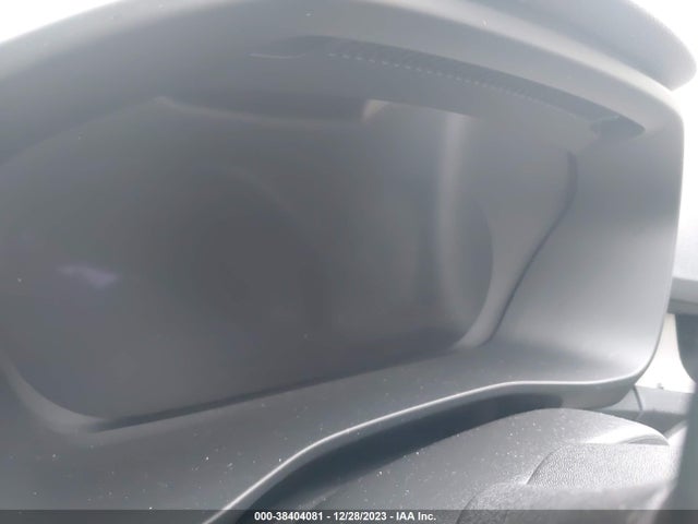 2023 VOLVO XC40 B5 PLUS BRIGHT THEME VIN: YV4L12UN1P2102401