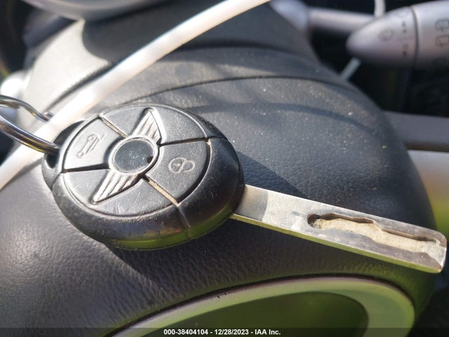 2005 MINI COOPER WMWRC33425TC56466 Photo 10