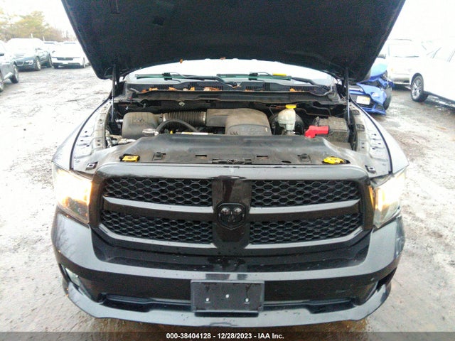 RAM 1500 Express Quad Cab 4x4 6'4 Box 2017 1C6RR7FG3HS810076 Image 10