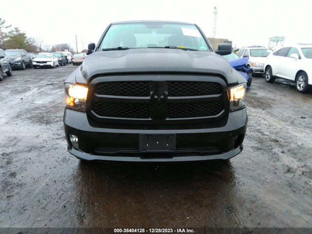 RAM 1500 Express Quad Cab 4x4 6'4 Box 2017 1C6RR7FG3HS810076 Image 12
