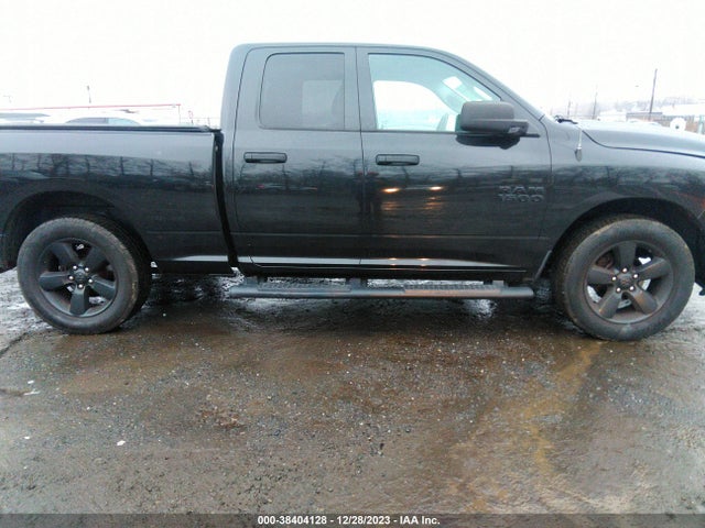 RAM 1500 Express Quad Cab 4x4 6'4 Box 2017 1C6RR7FG3HS810076 Image 13