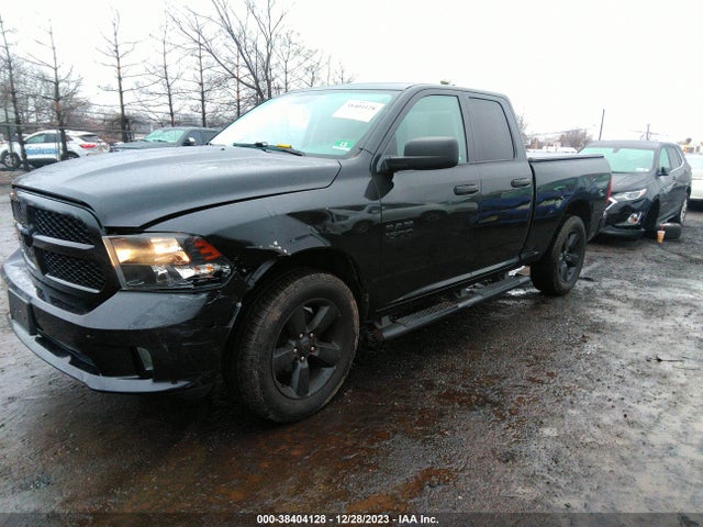 RAM 1500 Express Quad Cab 4x4 6'4 Box 2017 1C6RR7FG3HS810076 Image 2