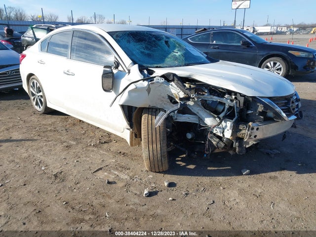2016 NISSAN ALTIMA 2.5 SR VIN: 1N4AL3AP7GN321125
