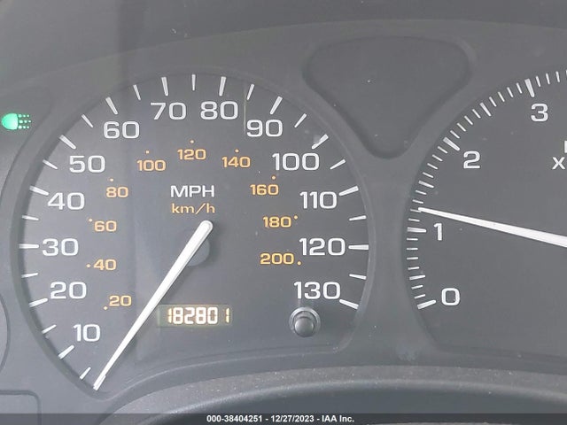 2000 SATURN LS2 VIN: 1G8JW52R5YY674888