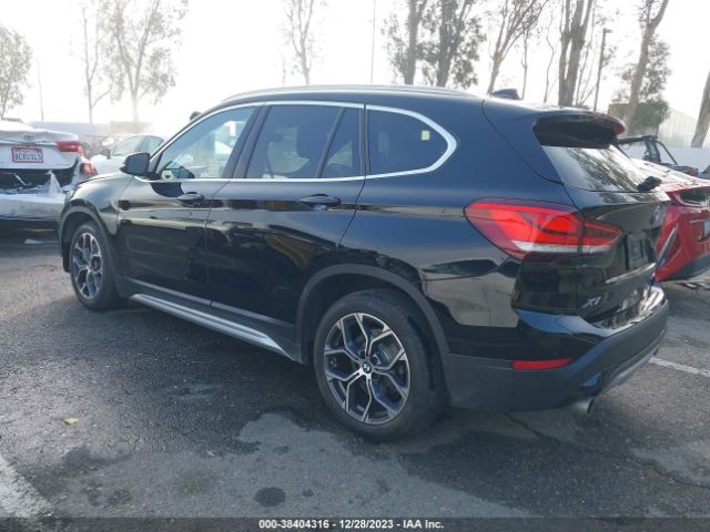 2020 BMW X1 WBXJG9C07L5P41126 Photo 2
