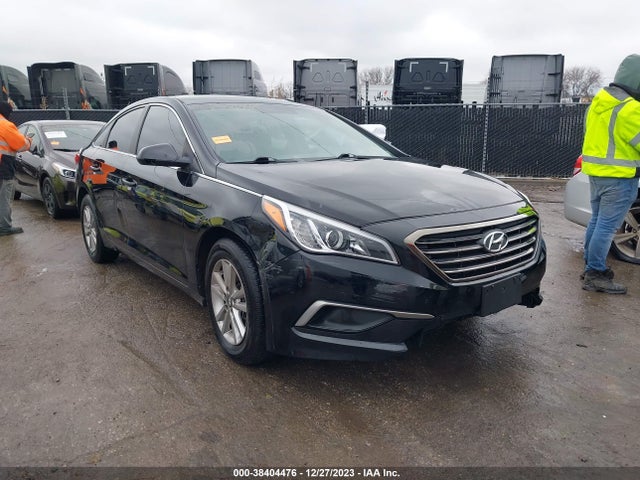 Hyundai SONATA SE 2016 5NPE24AF2GH316605 Image 1