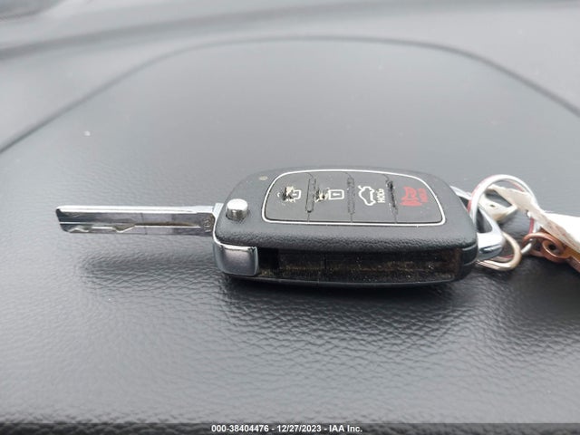 Hyundai SONATA SE 2016 5NPE24AF2GH316605 Image 11