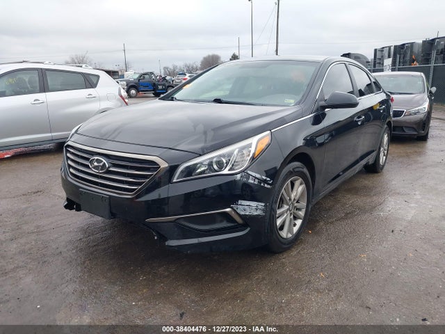 Hyundai SONATA SE 2016 5NPE24AF2GH316605 Image 2