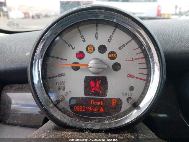 2012 MINI COOPER CLUBMAN WMWZF3C54CT189282 Photo 6