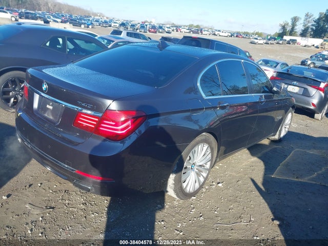 BMW 740I 2015 WBAYA6C55FGK16319 Image 4