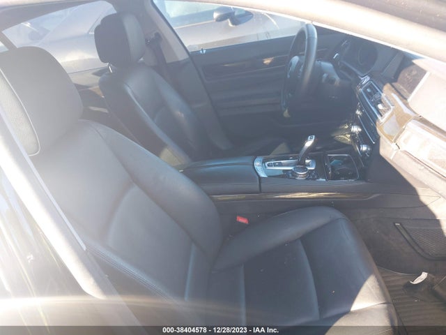 BMW 740I 2015 WBAYA6C55FGK16319 Image 5