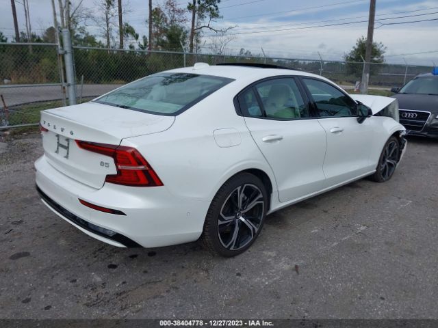 2024 VOLVO S60 7JRL12FL9RG296116 Photo 3