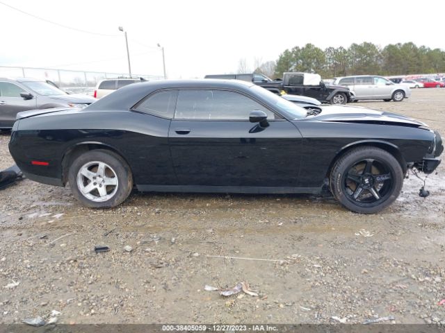 2C3CDZAGXJH258528 Dodge Challenger Sxt Plus