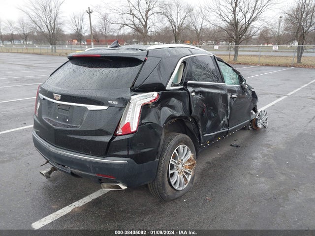 2017 CADILLAC XT5 1GYKNBRS7HZ114458 Photo 3