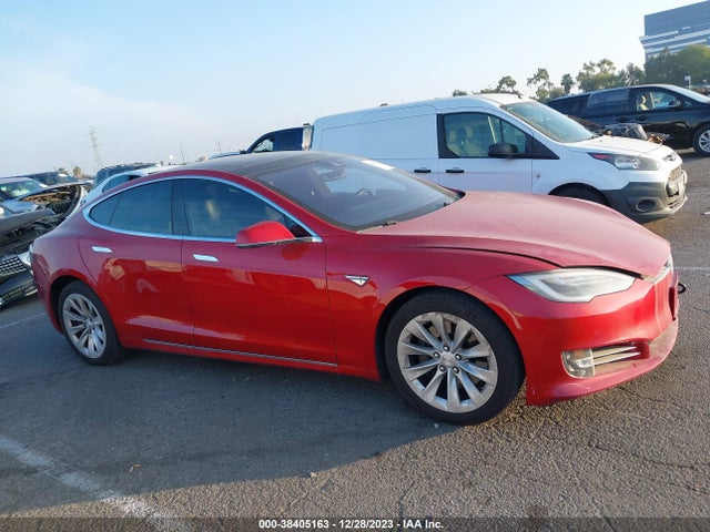 Tesla Model S 60/70/75/85 2016 5YJSA1E15GF148573 Image 13