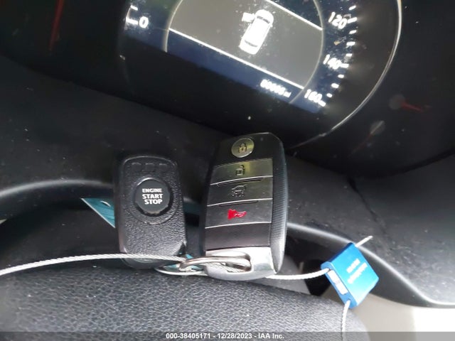 2019 KIA SORENTO 3.3L EX VIN: 5XYPH4A57KG459743